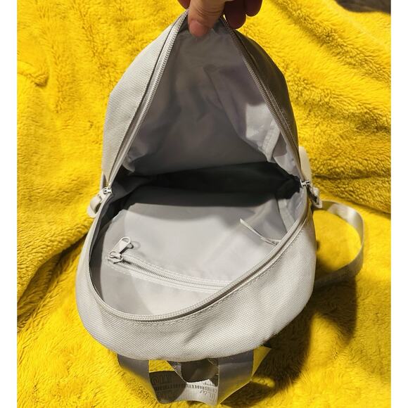 Gymshark Everyday Mini Womens Gray Cream Pocket Adjustable Strap Backpack Bag - Picture 8 of 12